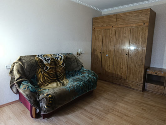 Продам трехкомнатную (3-комн.) квартиру, им. 40-летия Победы ул, 35к2, Краснодар г