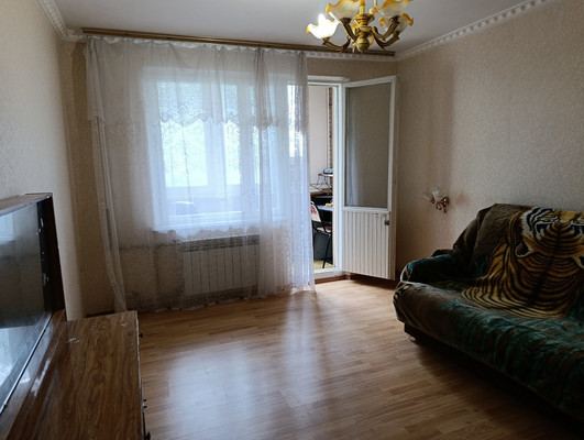 Продам трехкомнатную (3-комн.) квартиру, им. 40-летия Победы ул, 35к2, Краснодар г