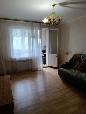 Продам трехкомнатную (3-комн.) квартиру, им. 40-летия Победы ул, 35к2, Краснодар г