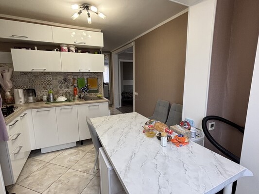 Продам двухкомнатную (2-комн.) квартиру, Электрификации ул, 12, Люберцы г