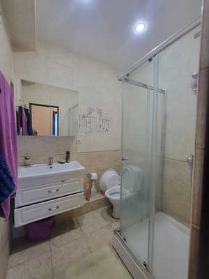 Продам двухкомнатную (2-комн.) квартиру, Шаумяна ул, 24, Хлебороб с