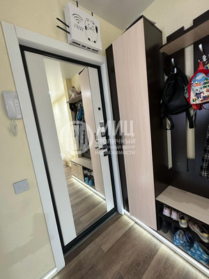 Продам трехкомнатную (3-комн.) квартиру, Варшавское ш, 143к2, Москва г