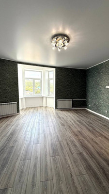 Продам трехкомнатную (3-комн.) квартиру, Горького ул, 2, Октябрьский г