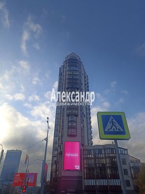 Продам трехкомнатную (3-комн.) квартиру, Варшавская ул, 59, Санкт-Петербург г