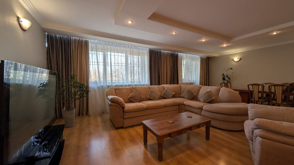 Продам многокомнатную квартиру, 4-я Железнодорожная ул, 50, Иркутск г