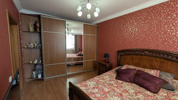 Продам многокомнатную квартиру, 4-я Железнодорожная ул, 50, Иркутск г