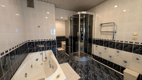 Продам многокомнатную квартиру, 4-я Железнодорожная ул, 50, Иркутск г