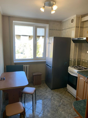 Продам однокомнатную (1-комн.) квартиру, Ларионова ул, 42кБ, Симферополь г