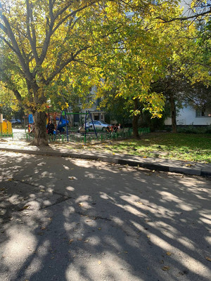 Продам однокомнатную (1-комн.) квартиру, Ларионова ул, 42кБ, Симферополь г