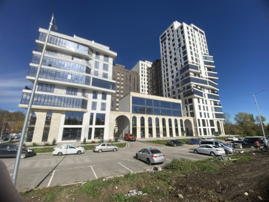 Продам трехкомнатную (3-комн.) квартиру, Кешокова ул, 1ка, Нальчик г