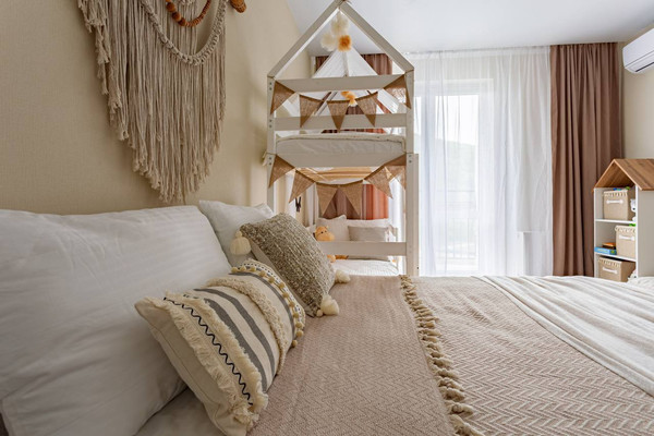 Продам однокомнатную (1-комн.) квартиру, Искры (Адлерский р-н) ул, 88к3, Сочи г