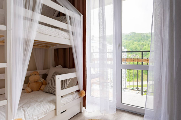 Продам однокомнатную (1-комн.) квартиру, Искры (Адлерский р-н) ул, 88к3, Сочи г