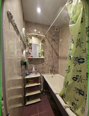 Продам 2-комн. в 4-комн. квартире, Софийская ул, 43Ак1, Санкт-Петербург г