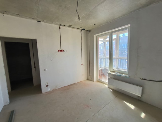 Продам трехкомнатную (3-комн.) квартиру, им. генерала Корнилова ул, 14к1, Краснодар г