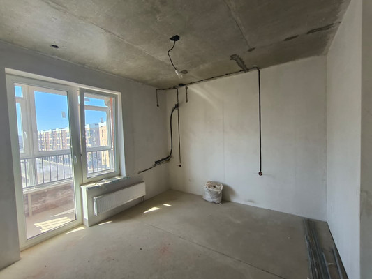 Продам трехкомнатную (3-комн.) квартиру, им. генерала Корнилова ул, 14к1, Краснодар г