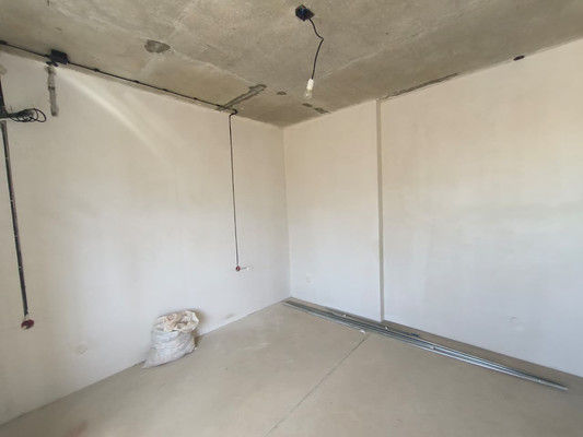 Продам трехкомнатную (3-комн.) квартиру, им. генерала Корнилова ул, 14к1, Краснодар г