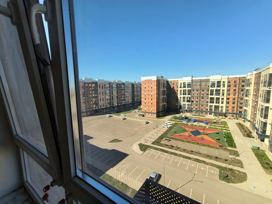 Продам трехкомнатную (3-комн.) квартиру, им. генерала Корнилова ул, 14к1, Краснодар г