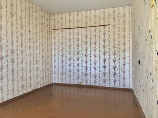 Продам трехкомнатную (3-комн.) квартиру, Тернопольская ул, 4, Пенза г