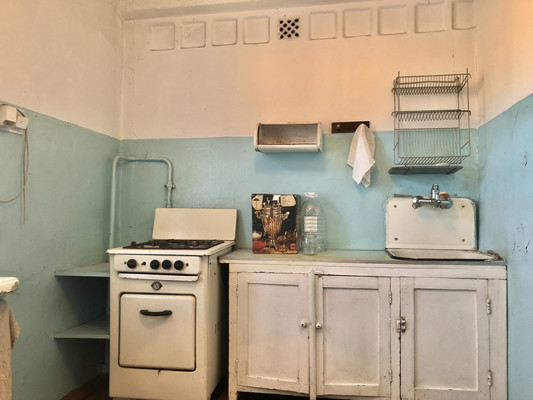 Продам трехкомнатную (3-комн.) квартиру, Тернопольская ул, 4, Пенза г