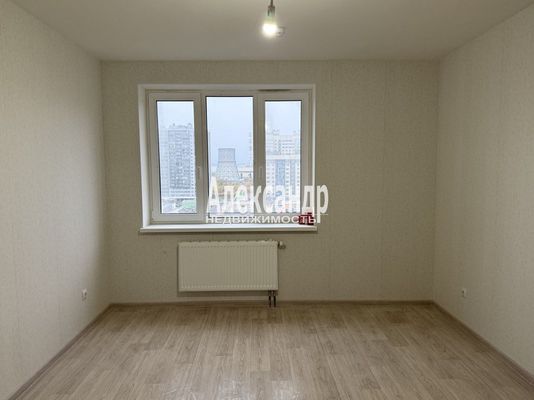 Продам многокомнатную квартиру, Ленинский пр-кт, 68, Санкт-Петербург г