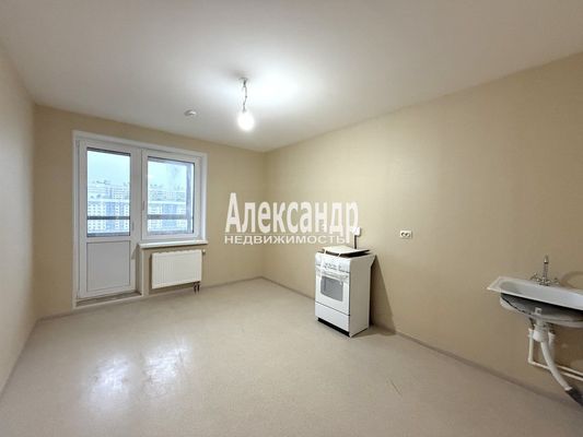 Продам многокомнатную квартиру, Ленинский пр-кт, 68, Санкт-Петербург г