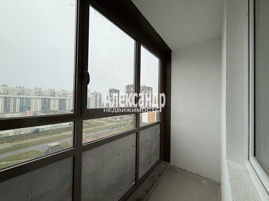 Продам многокомнатную квартиру, Ленинский пр-кт, 68, Санкт-Петербург г