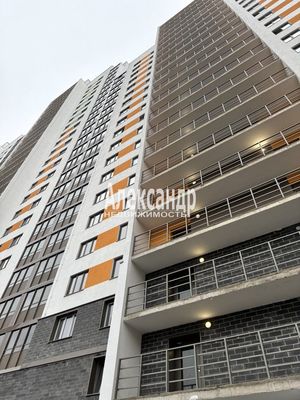 Продам многокомнатную квартиру, Ленинский пр-кт, 68, Санкт-Петербург г