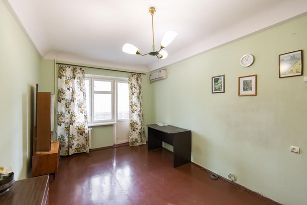 Продам однокомнатную (1-комн.) квартиру, Коммунистический пр-кт, 48/5, Ростов-на-Дону г