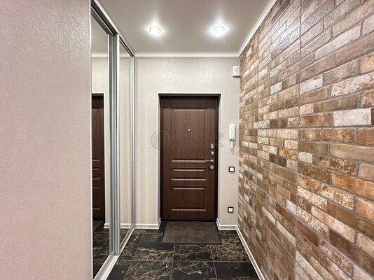 Продам однокомнатную (1-комн.) квартиру, Краснобогатырская ул, 7, Москва г