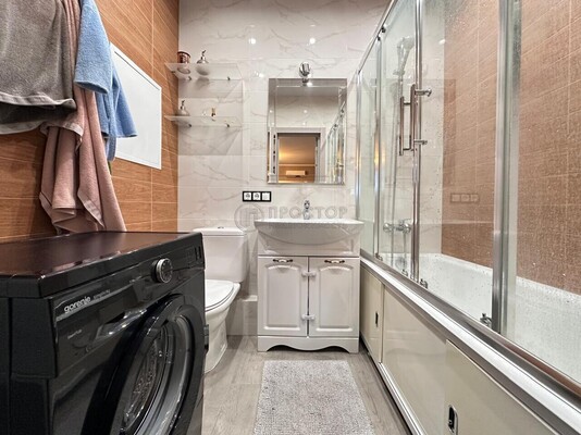 Продам однокомнатную (1-комн.) квартиру, Краснобогатырская ул, 7, Москва г