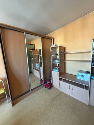 Продам однокомнатную (1-комн.) квартиру, Олонецкий проезд, 12, Москва г