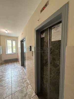 Продам однокомнатную (1-комн.) квартиру, Олонецкий проезд, 12, Москва г