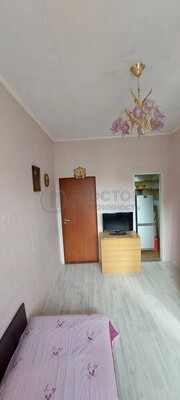 Продам комнату в 5-комн. квартире, Севастопольский пр-кт, 19к2, Москва г