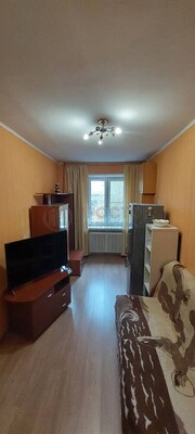 Продам комнату в 5-комн. квартире, Севастопольский пр-кт, 19к2, Москва г