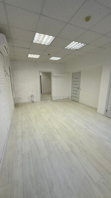 Продам коммерческое помещение 68,9 м2, Краснопрудная ул, 28, Москва г