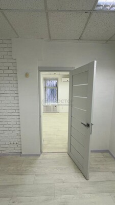 Продам коммерческое помещение 68,9 м2, Краснопрудная ул, 28, Москва г