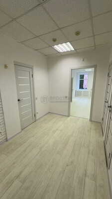 Продам коммерческое помещение 68,9 м2, Краснопрудная ул, 28, Москва г