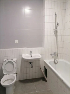 Продам однокомнатную (1-комн.) квартиру, Опушка кв-л, 1к1, Юрлово д