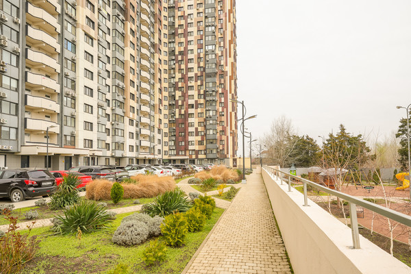 Продам двухкомнатную (2-комн.) квартиру, Береговая ул, 2к2, Краснодар г