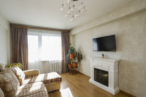 Продам трехкомнатную (3-комн.) квартиру, Воронежская ул, 23, Иркутск г