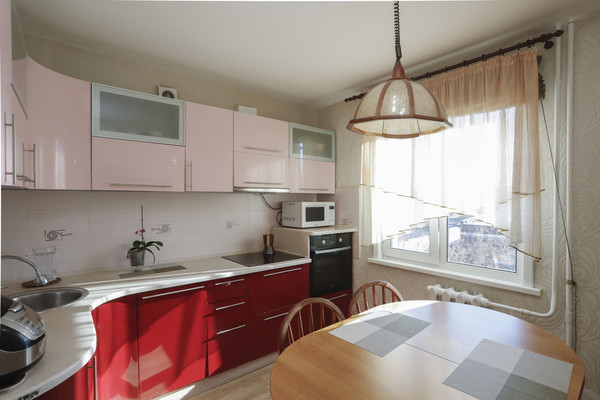 Продам трехкомнатную (3-комн.) квартиру, Воронежская ул, 23, Иркутск г