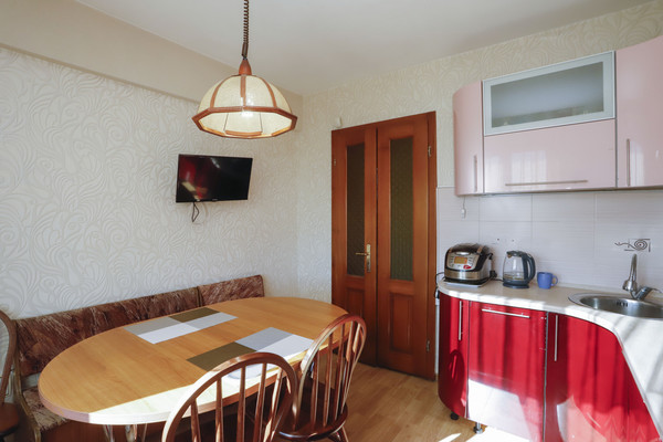 Продам трехкомнатную (3-комн.) квартиру, Воронежская ул, 23, Иркутск г