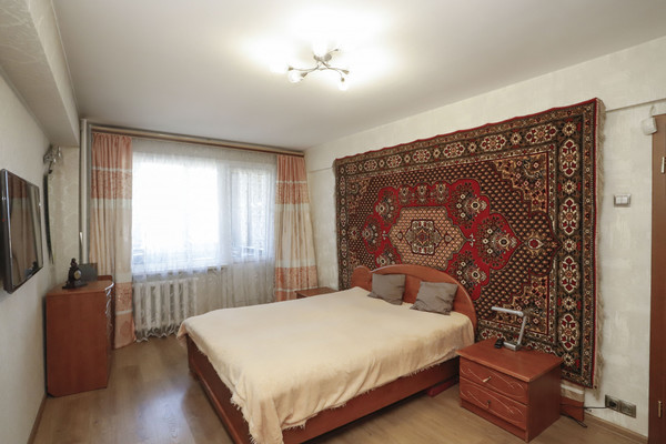 Продам трехкомнатную (3-комн.) квартиру, Воронежская ул, 23, Иркутск г