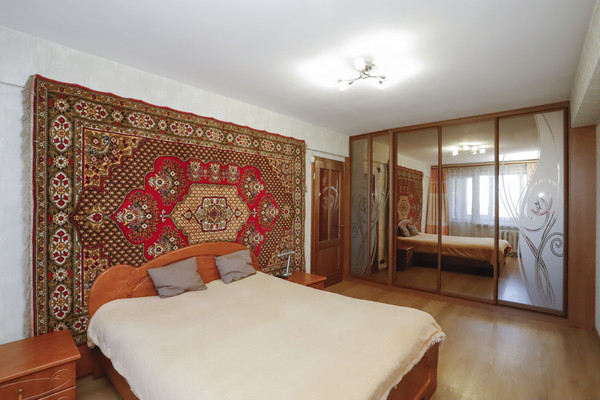 Продам трехкомнатную (3-комн.) квартиру, Воронежская ул, 23, Иркутск г