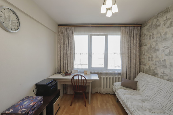 Продам трехкомнатную (3-комн.) квартиру, Воронежская ул, 23, Иркутск г