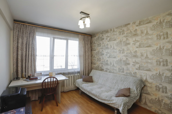 Продам трехкомнатную (3-комн.) квартиру, Воронежская ул, 23, Иркутск г