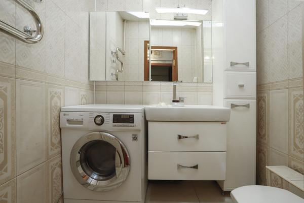 Продам трехкомнатную (3-комн.) квартиру, Воронежская ул, 23, Иркутск г