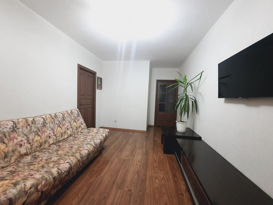 Продам трехкомнатную (3-комн.) квартиру, Бессонова ул, 27, Уфа г