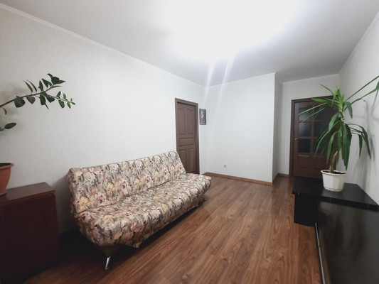 Продам трехкомнатную (3-комн.) квартиру, Бессонова ул, 27, Уфа г