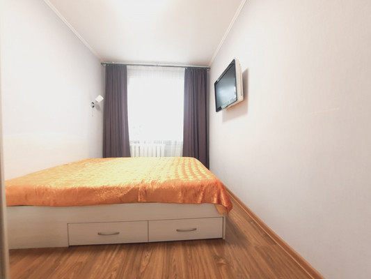 Продам трехкомнатную (3-комн.) квартиру, Бессонова ул, 27, Уфа г